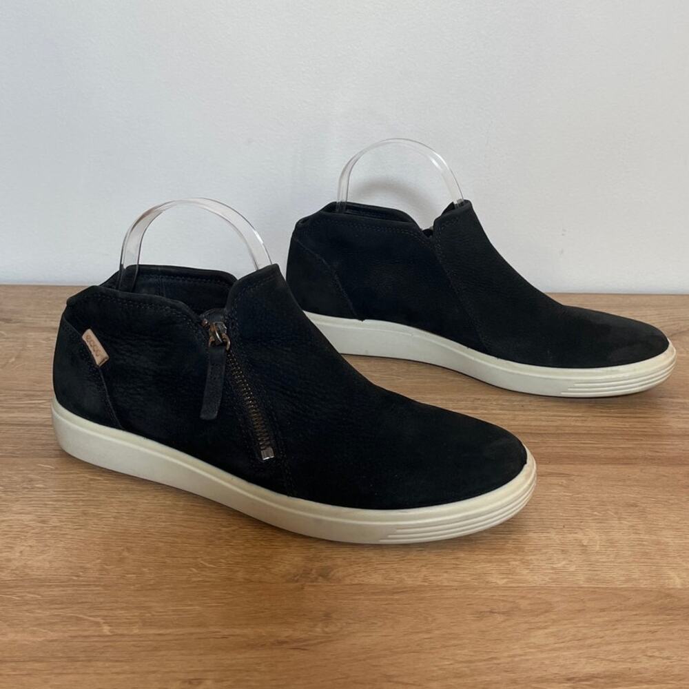 ECCO Womens Soft 7 Nubuck Suede Leather Zip Bootie Black Size 10 Comfort Sneaker - Picture 3 of 7